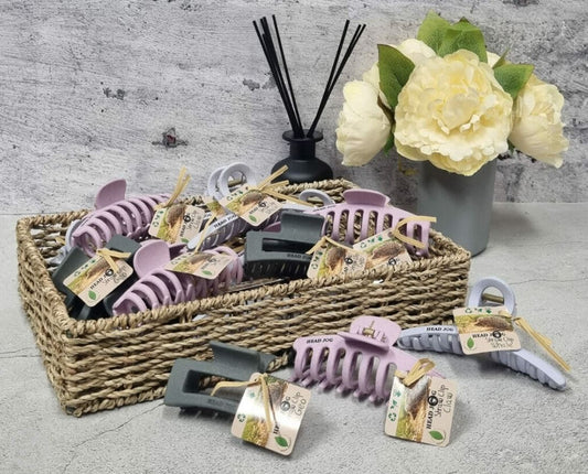 Head Jog Straw Clip Display - 18 Pieces hair clip Head Jog