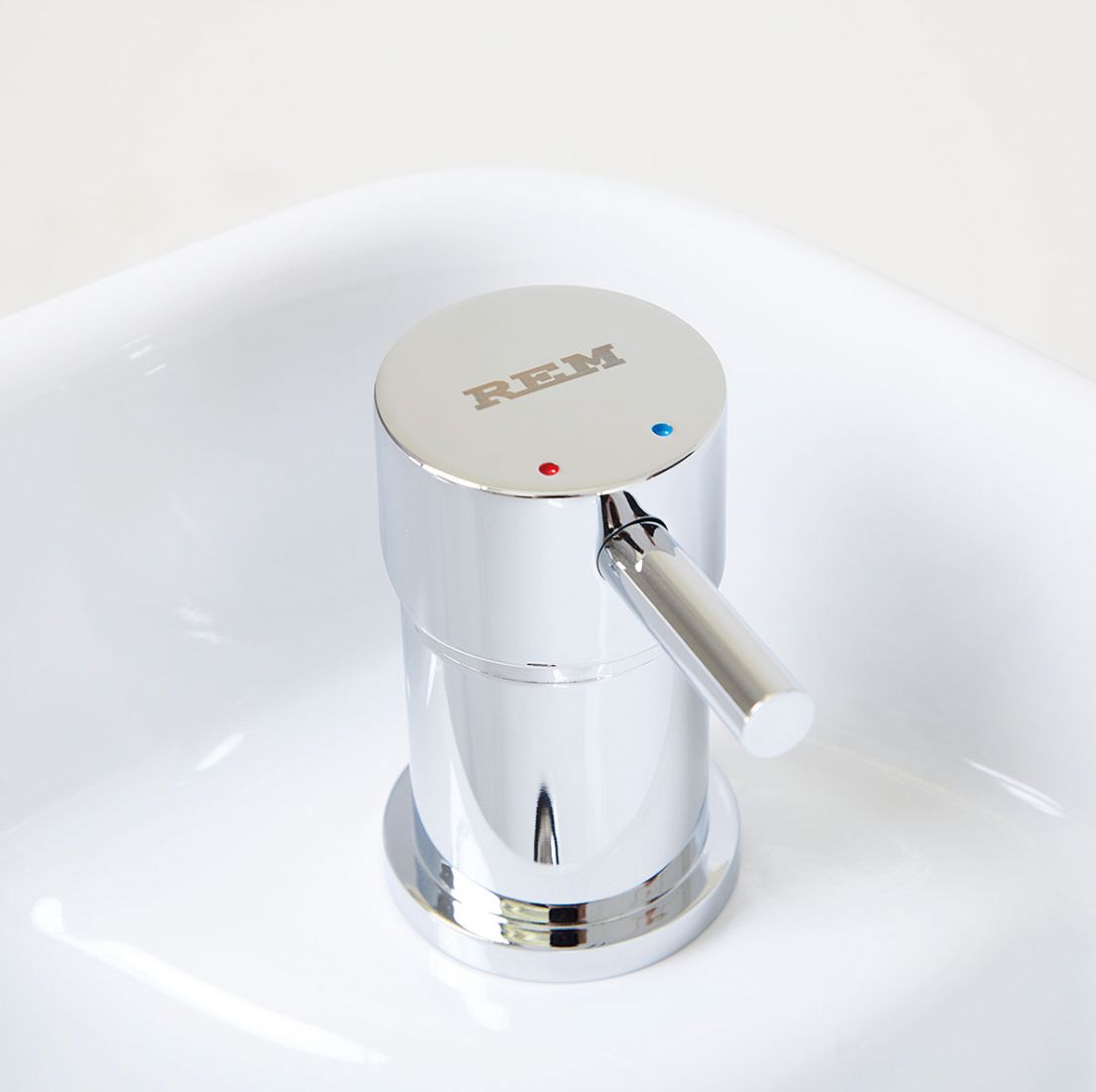 REM Nero Baltic Salon Backwash Unit - Black - Next Day Delivery Salon Furniture REM