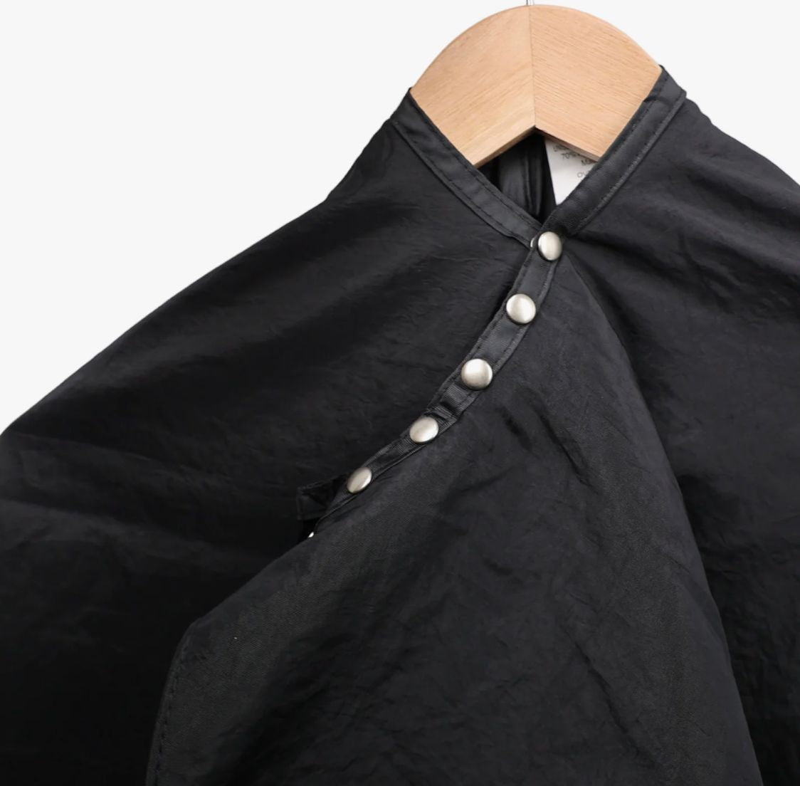 Hair Tools Barber Hairdressing Unisex Cutting Cape & Gown with Poppers (Black)